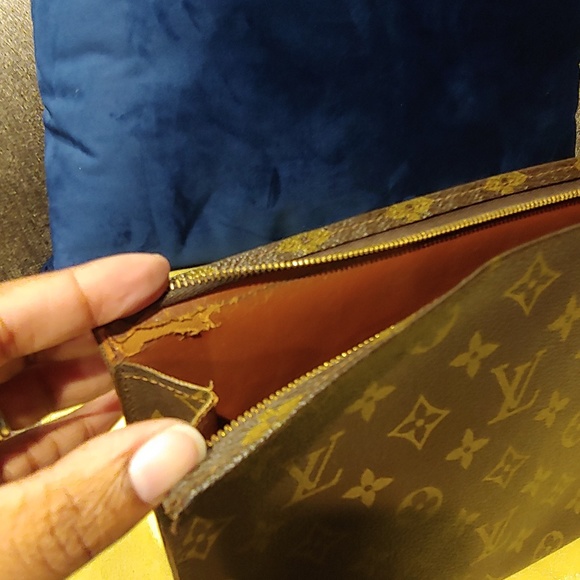 Louis Vuitton Toiletry 26 - Picture 4 of 8